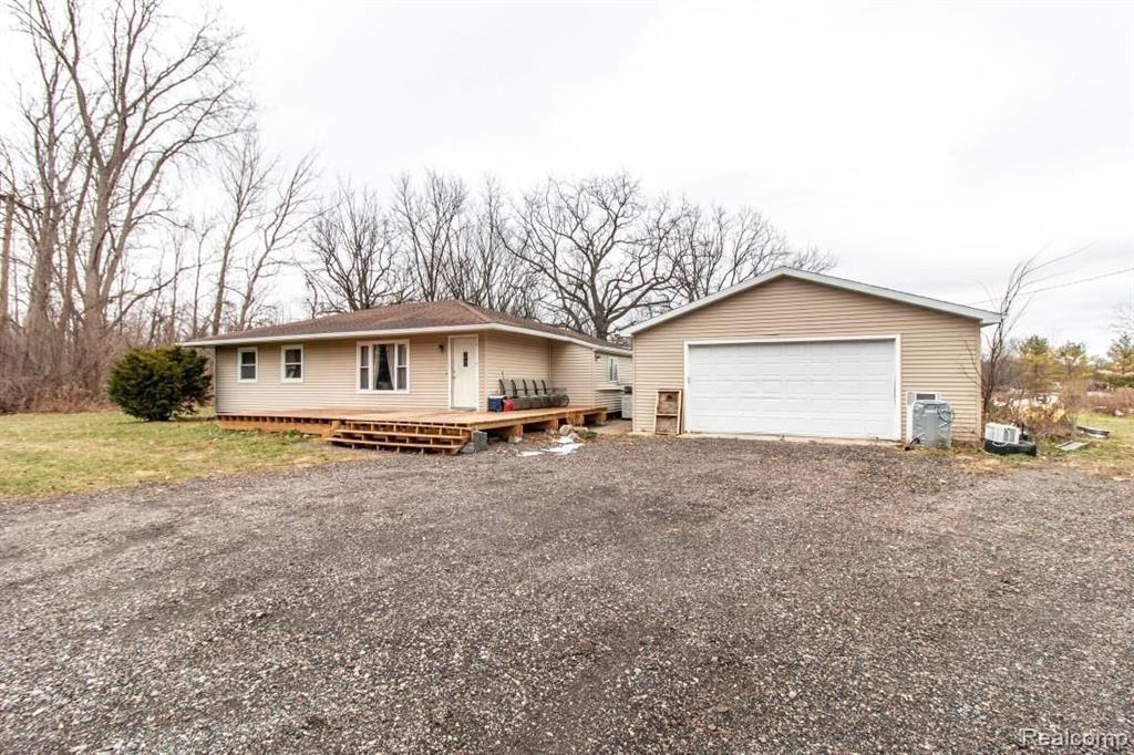 2890 Fleming Road Howell, MI 48855 - Photo 24 of 25 Gallery Image 24