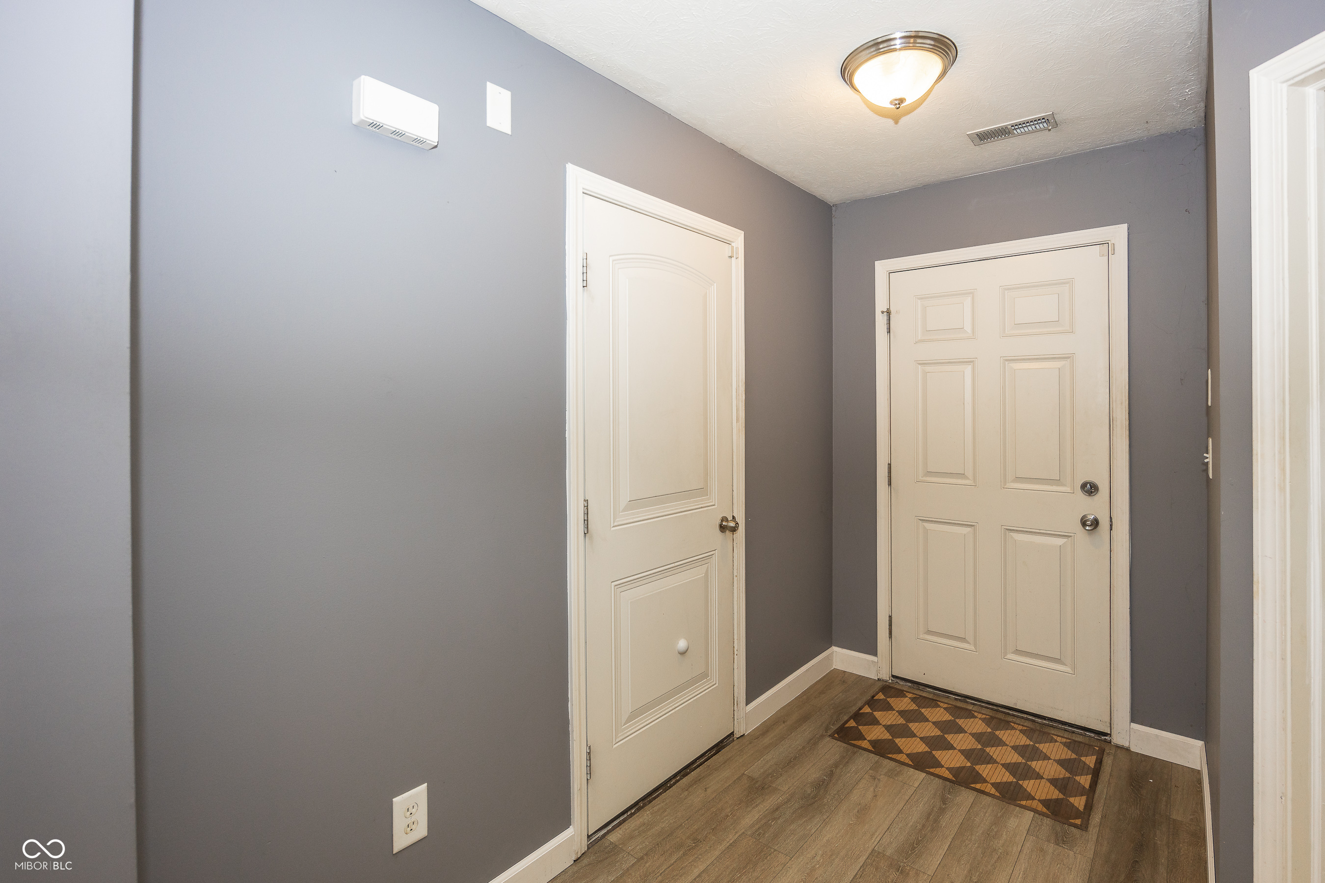 11186 Cool Winds Way Fishers, IN 46037 - Photo 4 of 23