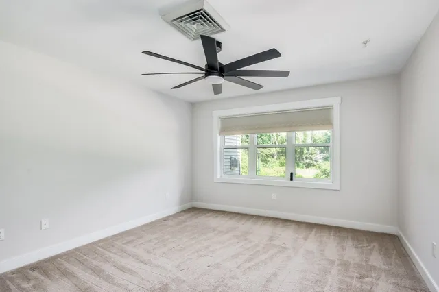 $689,000 | 150 Highway 1, Unit 209, Portsmouth, NH 03801