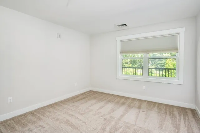 $689,000 | 150 Highway 1, Unit 209, Portsmouth, NH 03801