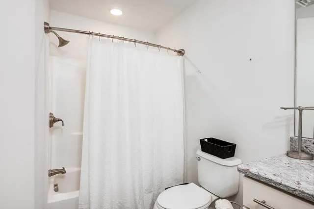 $689,000 | 150 Highway 1, Unit 209, Portsmouth, NH 03801