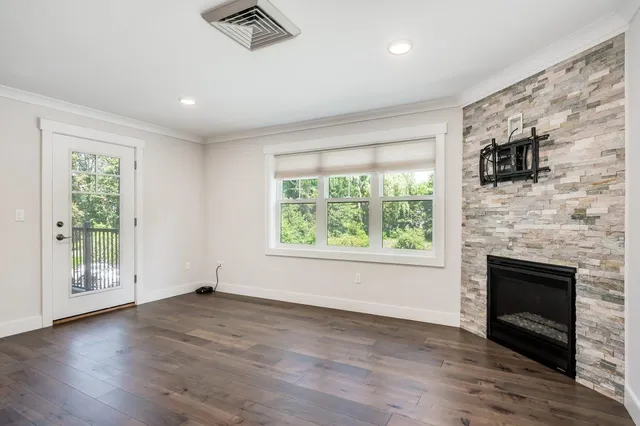 $689,000 | 150 Highway 1, Unit 209, Portsmouth, NH 03801