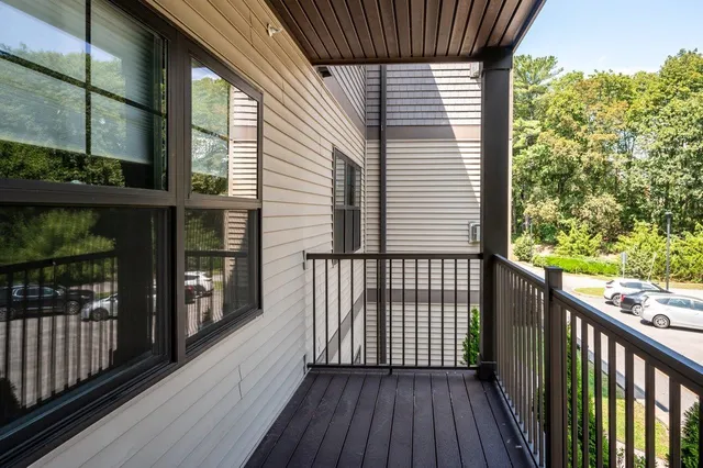 $689,000 | 150 Highway 1, Unit 209, Portsmouth, NH 03801