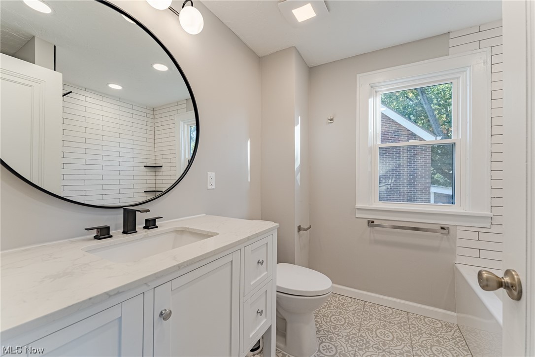 916 Beverly Road Cleveland Heights, OH 44121 - Photo 19 of 30 Gallery Image 19