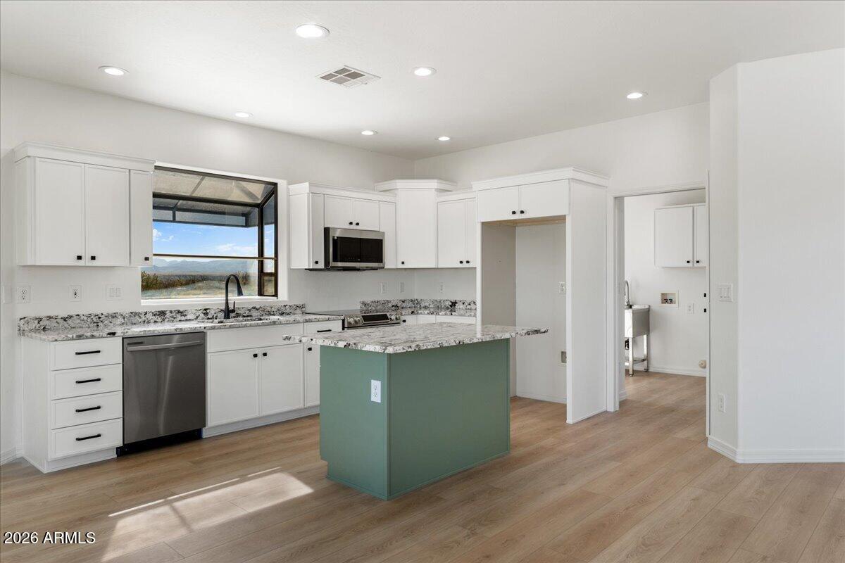 2840 South Salt Mine Road Camp Verde, AZ 86322 - Photo 15 of 43 15-Kitchen