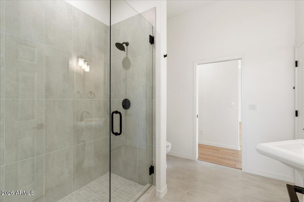 2840 South Salt Mine Road Camp Verde, AZ 86322 - Photo 19 of 43 20-Guest Bathroom
