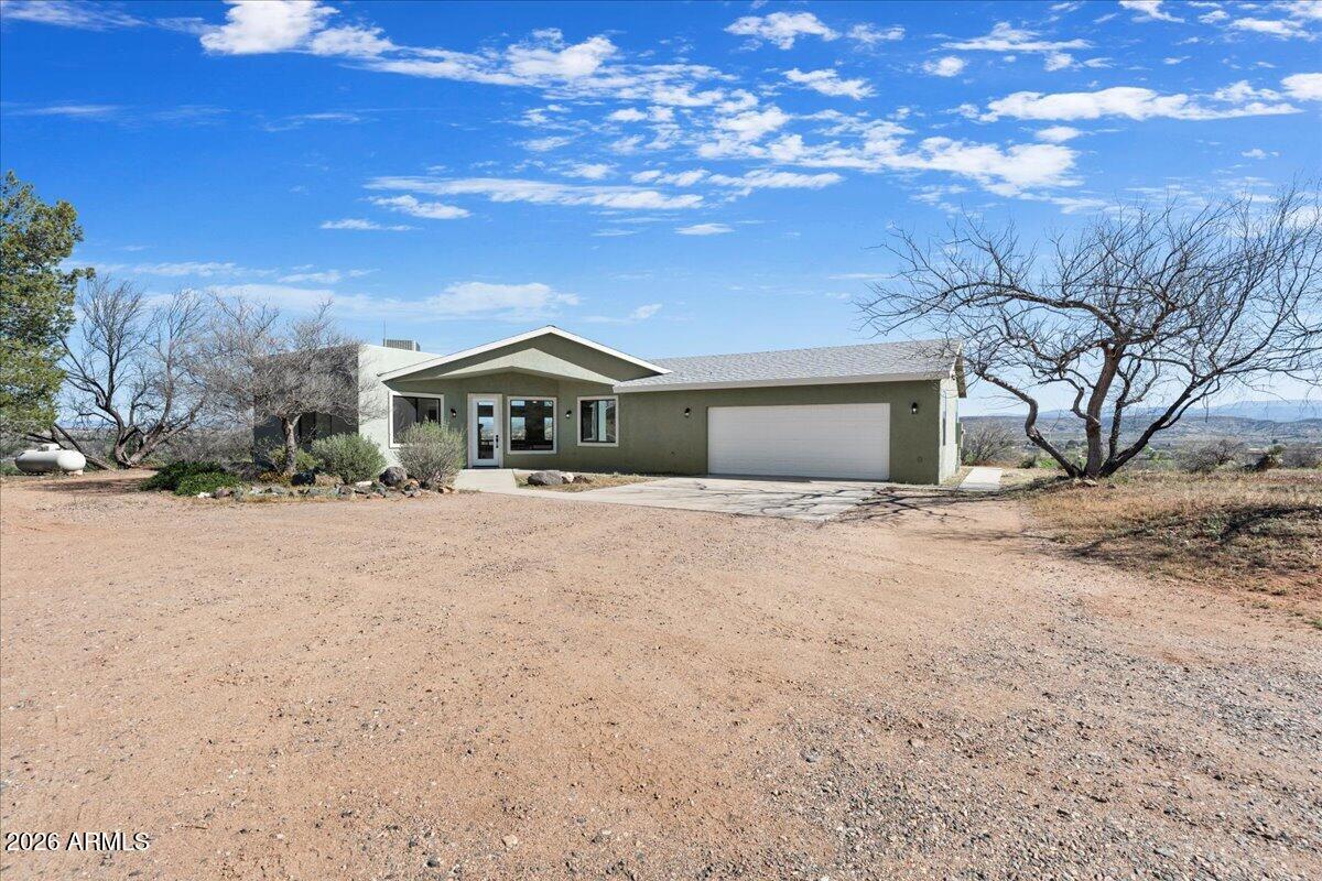 2840 South Salt Mine Road Camp Verde, AZ 86322 - Photo 2 of 43 02-Front View