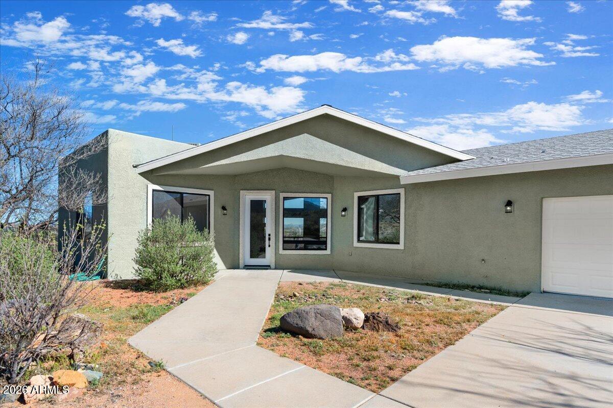 2840 South Salt Mine Road Camp Verde, AZ 86322 - Photo 3 of 43 03-Front Walkway