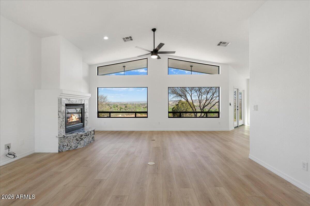 2840 South Salt Mine Road Camp Verde, AZ 86322 - Photo 9 of 43 09-Living Room