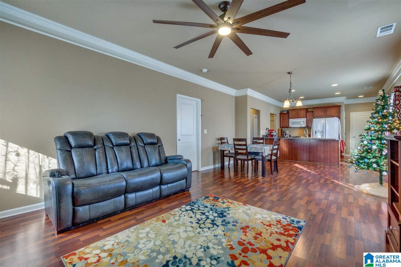 407 Enclave Drive Calera, AL 35040 - Photo 15 of 42
