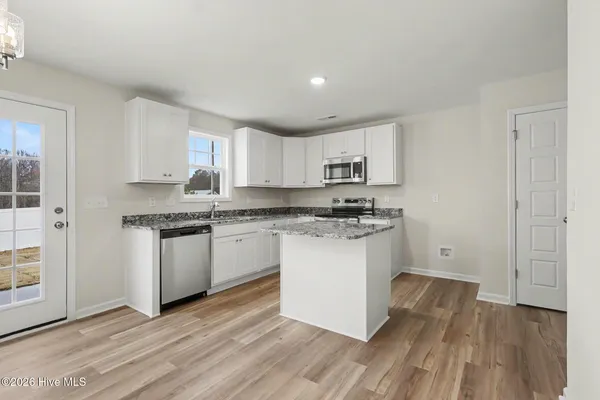 $319,706 | 30 East Emily Gardens Drive, Selma, NC 27576