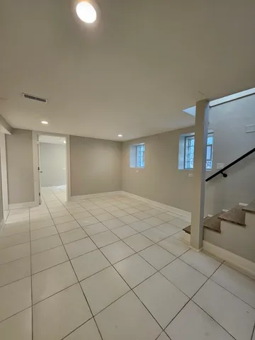 $2,750 | 901 North Francisco Avenue, Unit 1R, Chicago, IL 60622