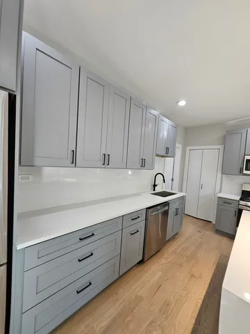 $2,750 | 901 North Francisco Avenue, Unit 1R, Chicago, IL 60622