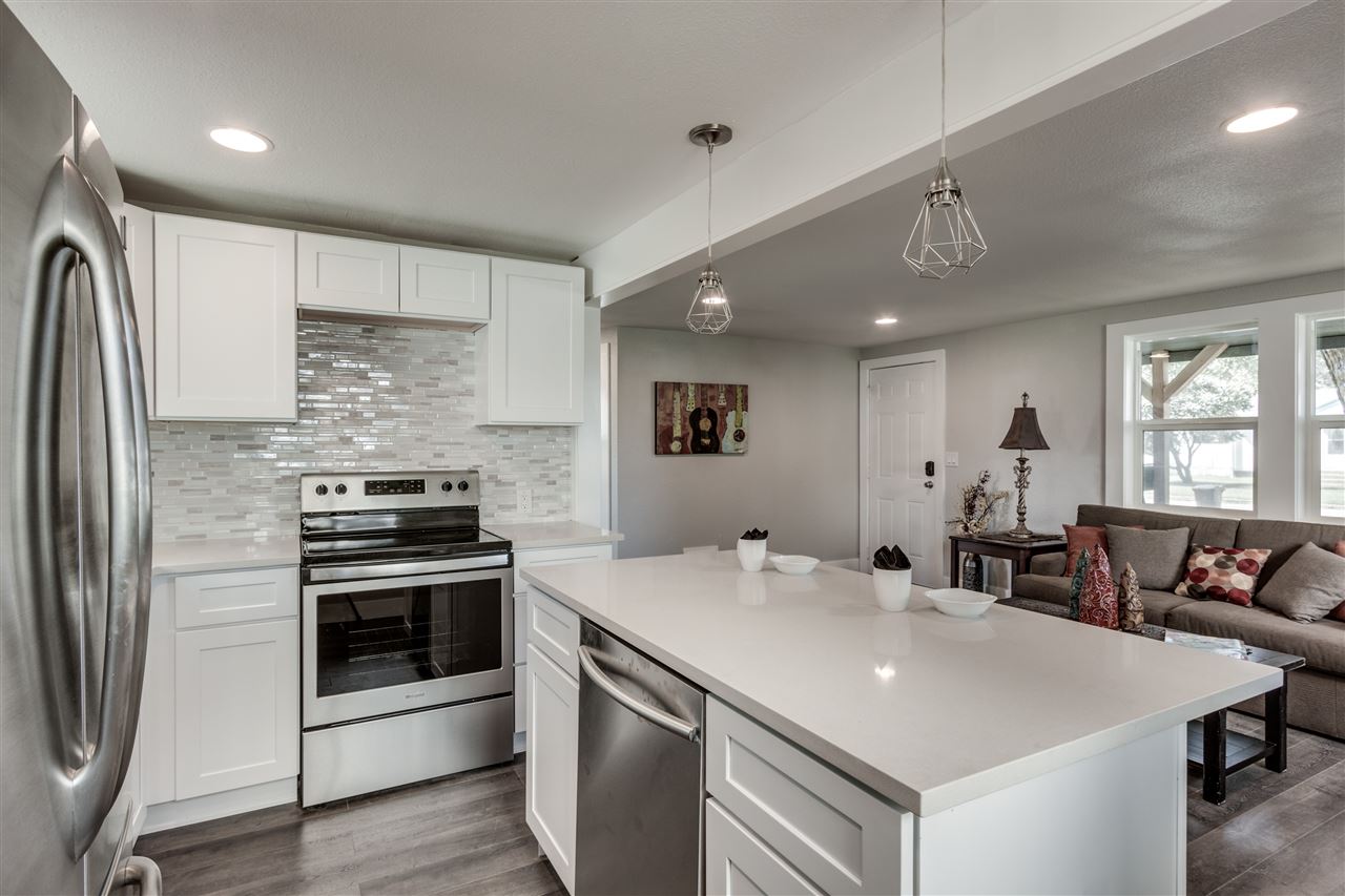 6204 North Stevens Street Spokane, WA 99205 - Photo 7 of 20