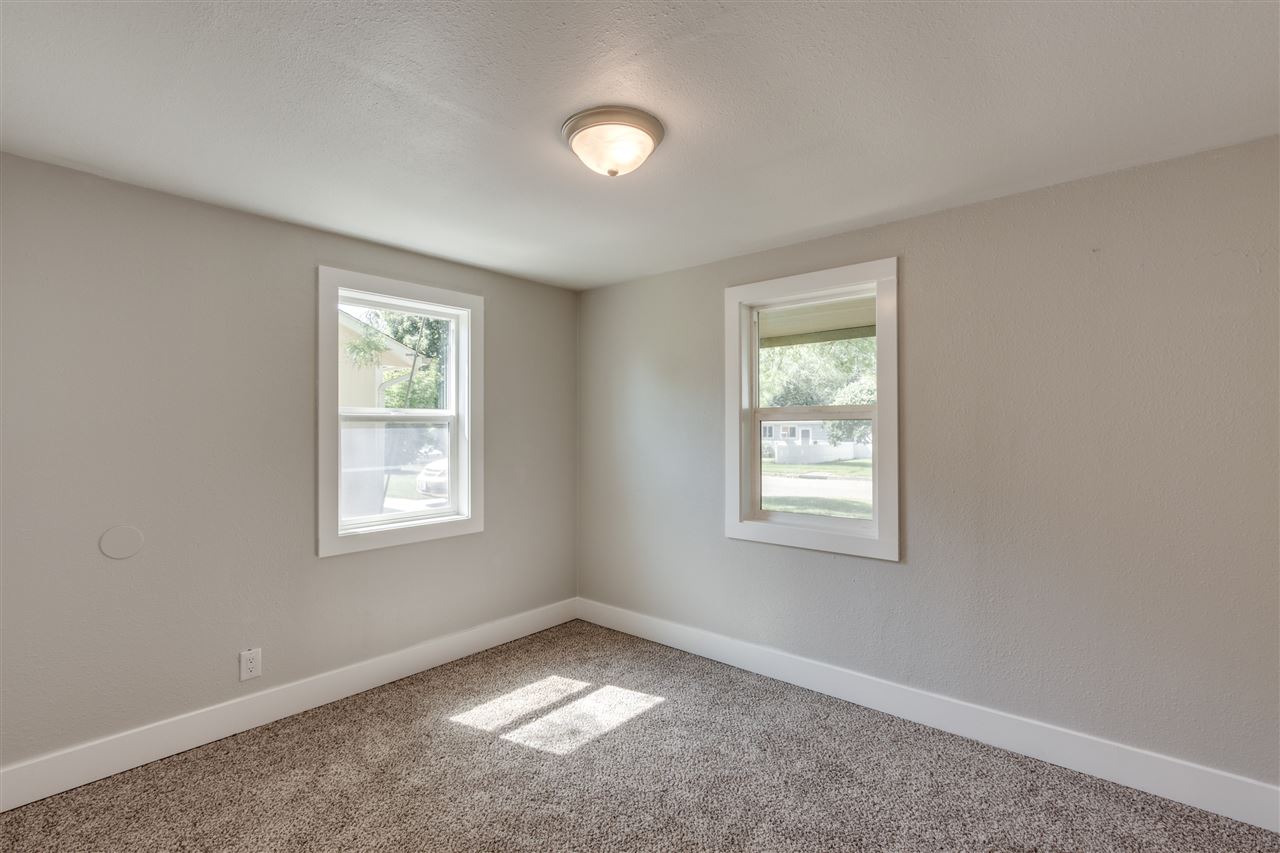 6204 North Stevens Street Spokane, WA 99205 - Photo 10 of 20