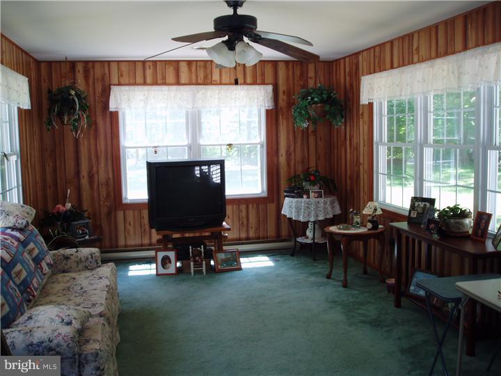 917 Dexter Corner Road Townsend, DE 19734 - Photo 11 of 16 Family Room