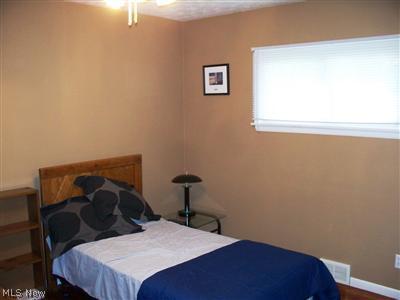 6401 Longridge Road Cleveland, OH 44124 - Photo 14 of 20