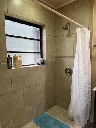 $6,500 | 1350 Northwest 96th Street, Unit 2, Miami, FL 33147