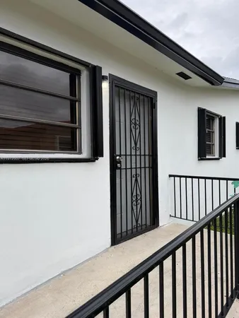 $6,500 | 1350 Northwest 96th Street, Unit 2, Miami, FL 33147