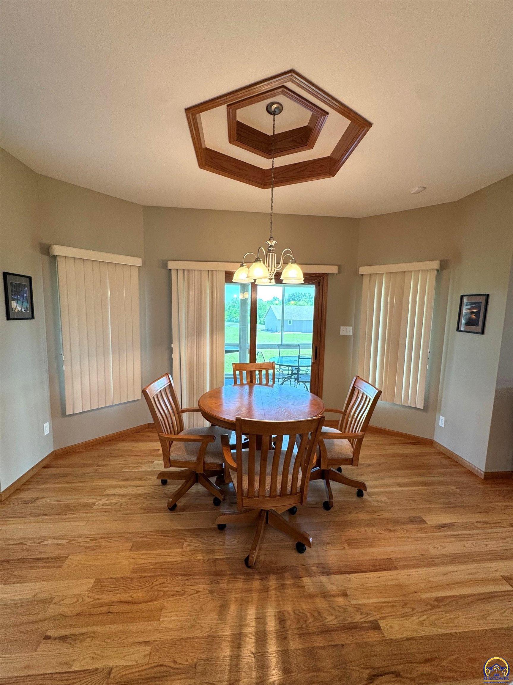 5230 Southwest Knudsen Road Topeka, KS 66610 - Photo 8 of 44