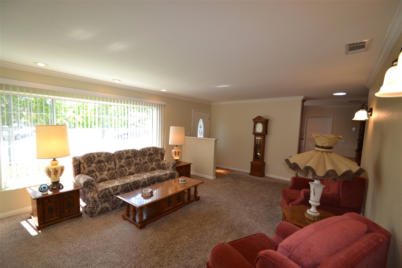 1253 Purdy Street Spring Valley, CA 91977 - Photo 10 of 20 Gallery Image 10
