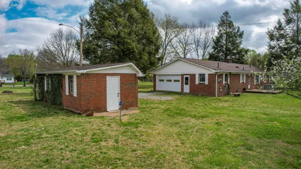 $299,900 | 313 Bryson Street, Athens, TN 37303