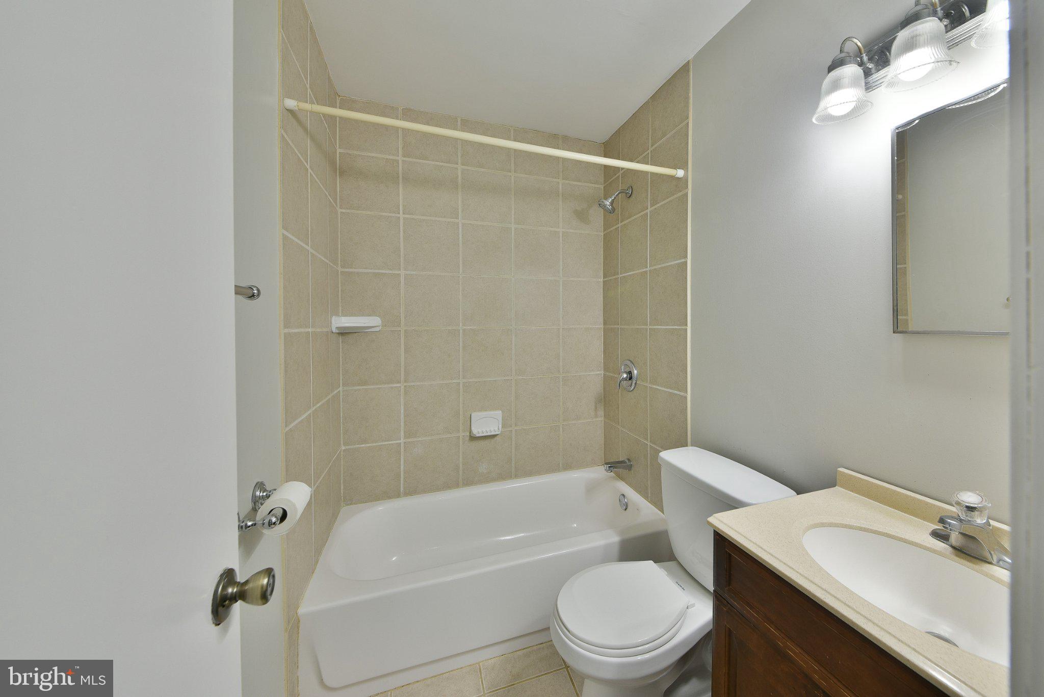 576 Meadowbrook Avenue Ambler, PA 19002 - Photo 13 of 18 Gallery Image 13