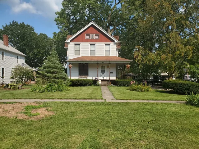 $149,900 | 205 South Poplar Street, Onarga, IL 60955