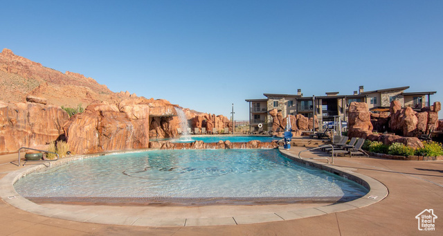 2331 Mesa Road, Unit E3 Moab, UT 84532 - Photo 42 of 71 Community pool featuring a patio area