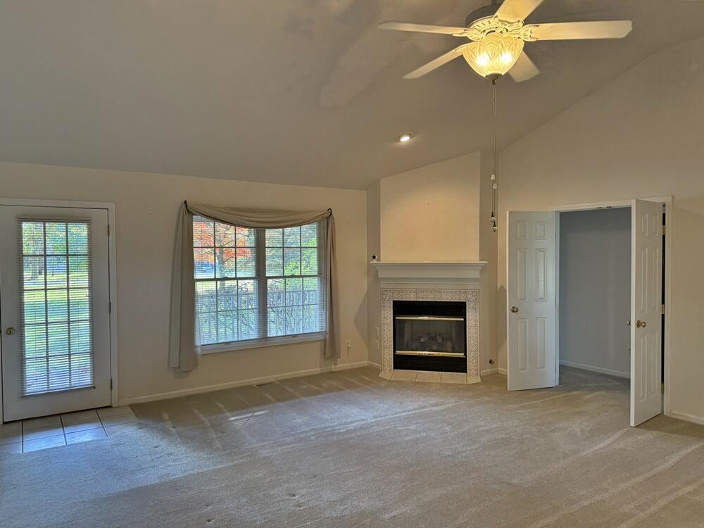 7600 Ryans Run Road Stanwood, MI 49346 - Photo 4 of 21 4. Living Room