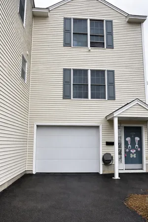 $350,000 | 604 Silver Street, Manchester, NH 03103
