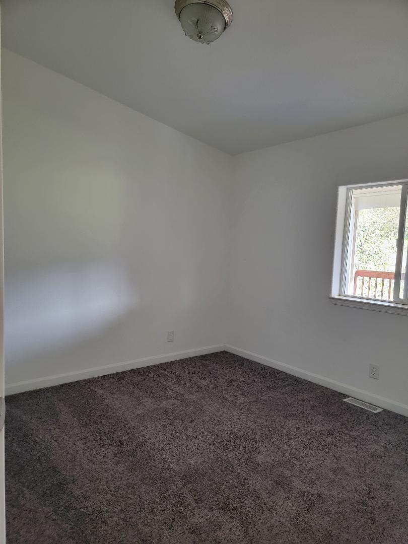 37041 Dunlap Road Squaw Valley, CA 93675 - Photo 18 of 24 an empty room with a window