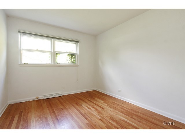 325 Locust Road Wilmette, IL 60091 - Photo 10 of 16