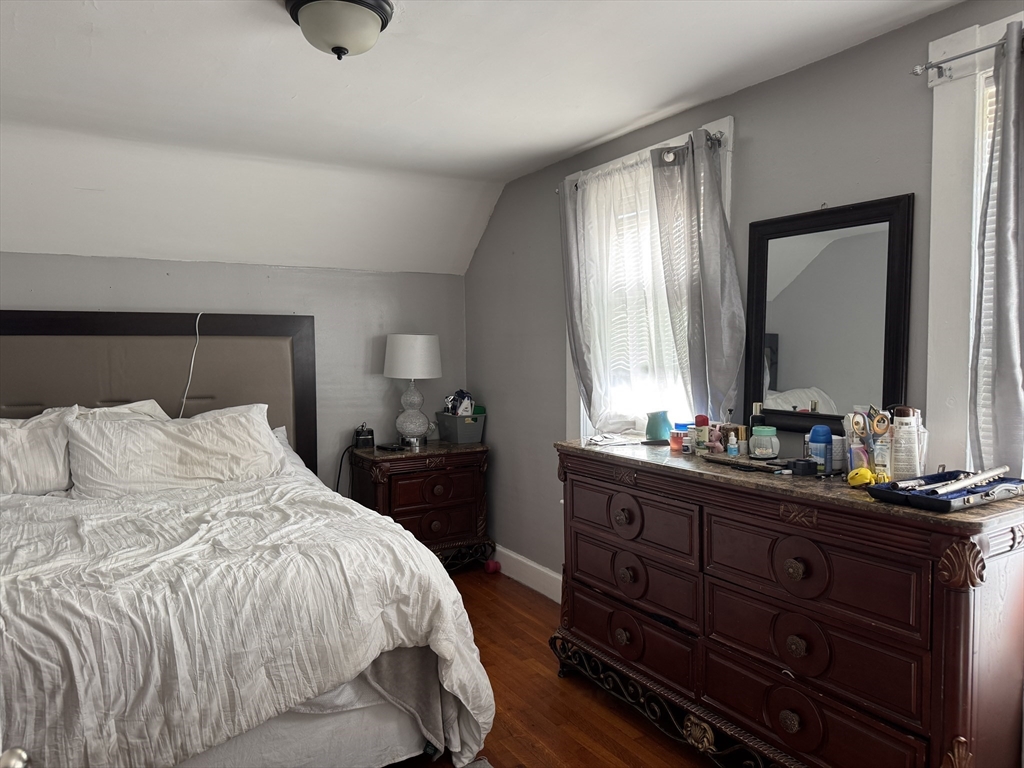 35 Farmland Road Lowell, MA 01850 - Photo 8 of 20