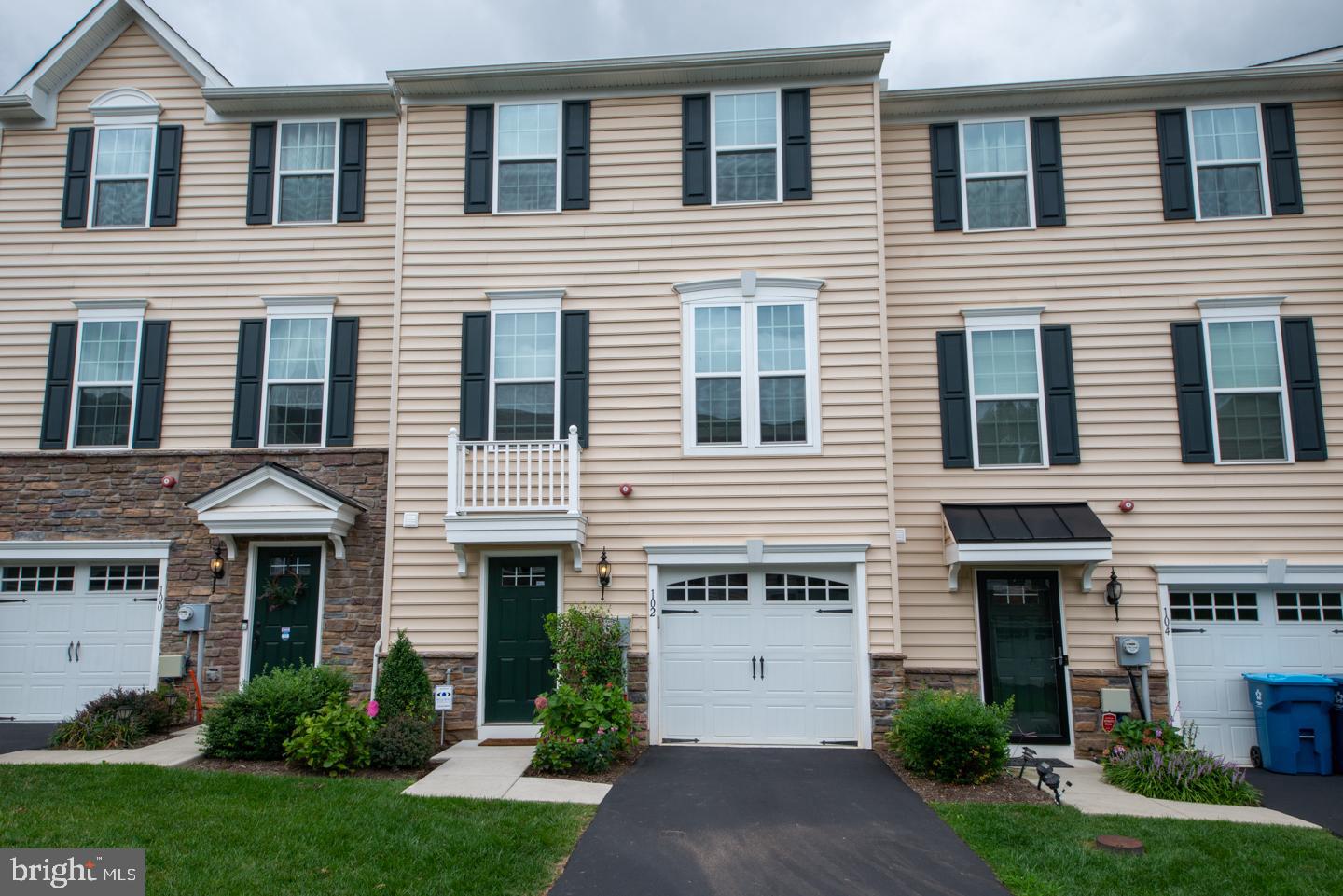 102 Old Cedarbrook Road Wyncote, PA 19095 - Photo 1 of 43 Gallery Image 1