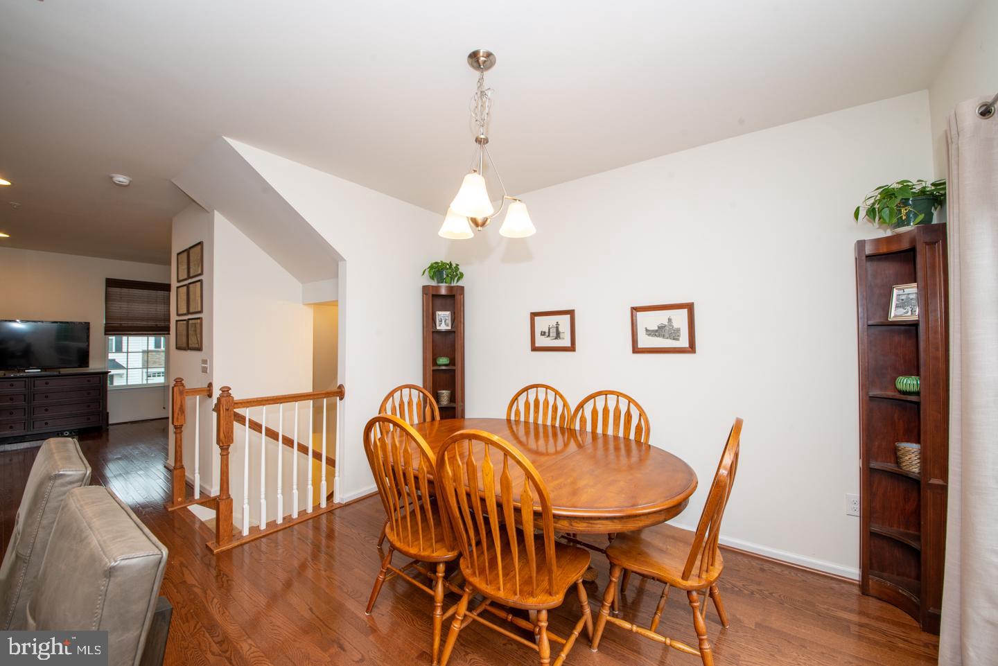 102 Old Cedarbrook Road Wyncote, PA 19095 - Photo 8 of 43 Gallery Image 8
