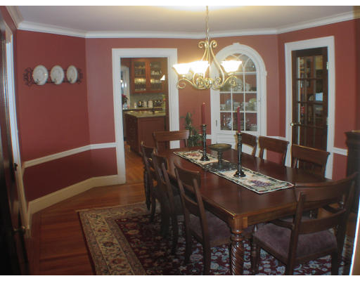 81 Stratford Road Melrose, MA 02176 - Photo 10 of 18 Gallery Image 10
