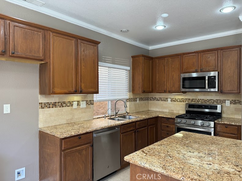 541 Cardinal Street Brea, CA 92823 - Photo 13 of 29