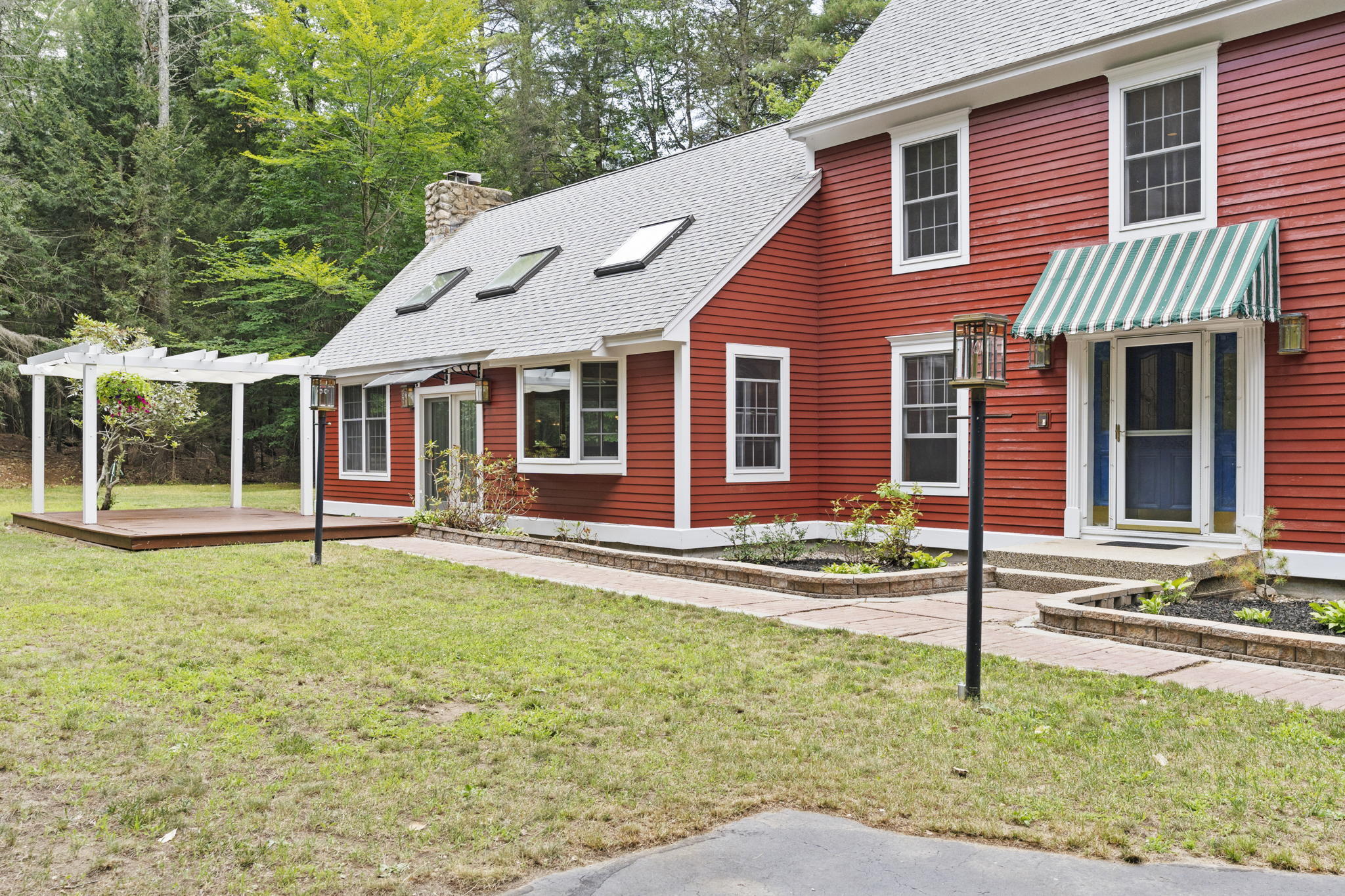 219 Hearthside Road Standish, ME 04084 - Photo 6 of 57 6-web-or-mls-DSC09302