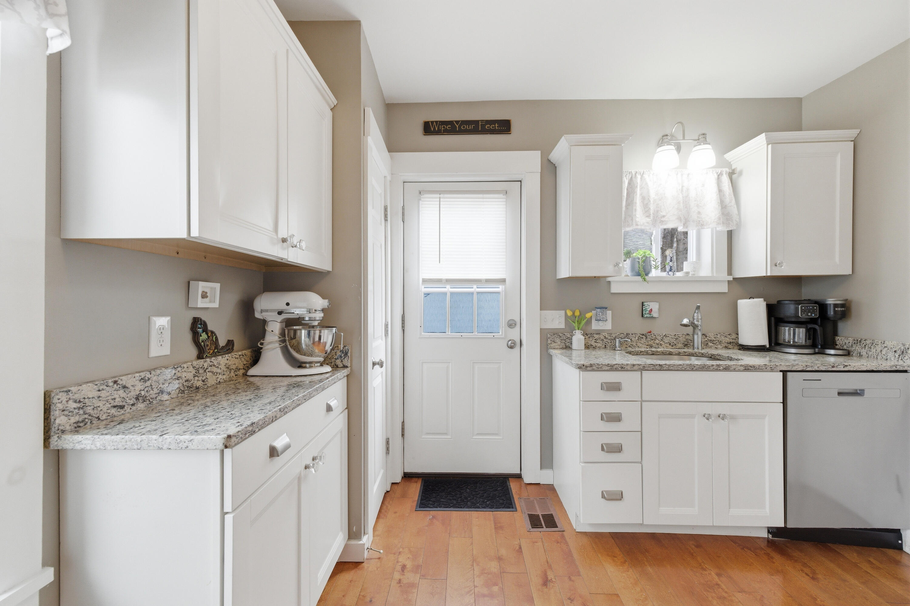 24 Grove Street, Unit 24 Kennebunk, ME 04043 - Photo 18 of 45 coffee bar