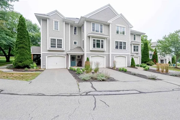 $449,900 | 6 Stonewall Way, Unit C, Exeter, NH 03833