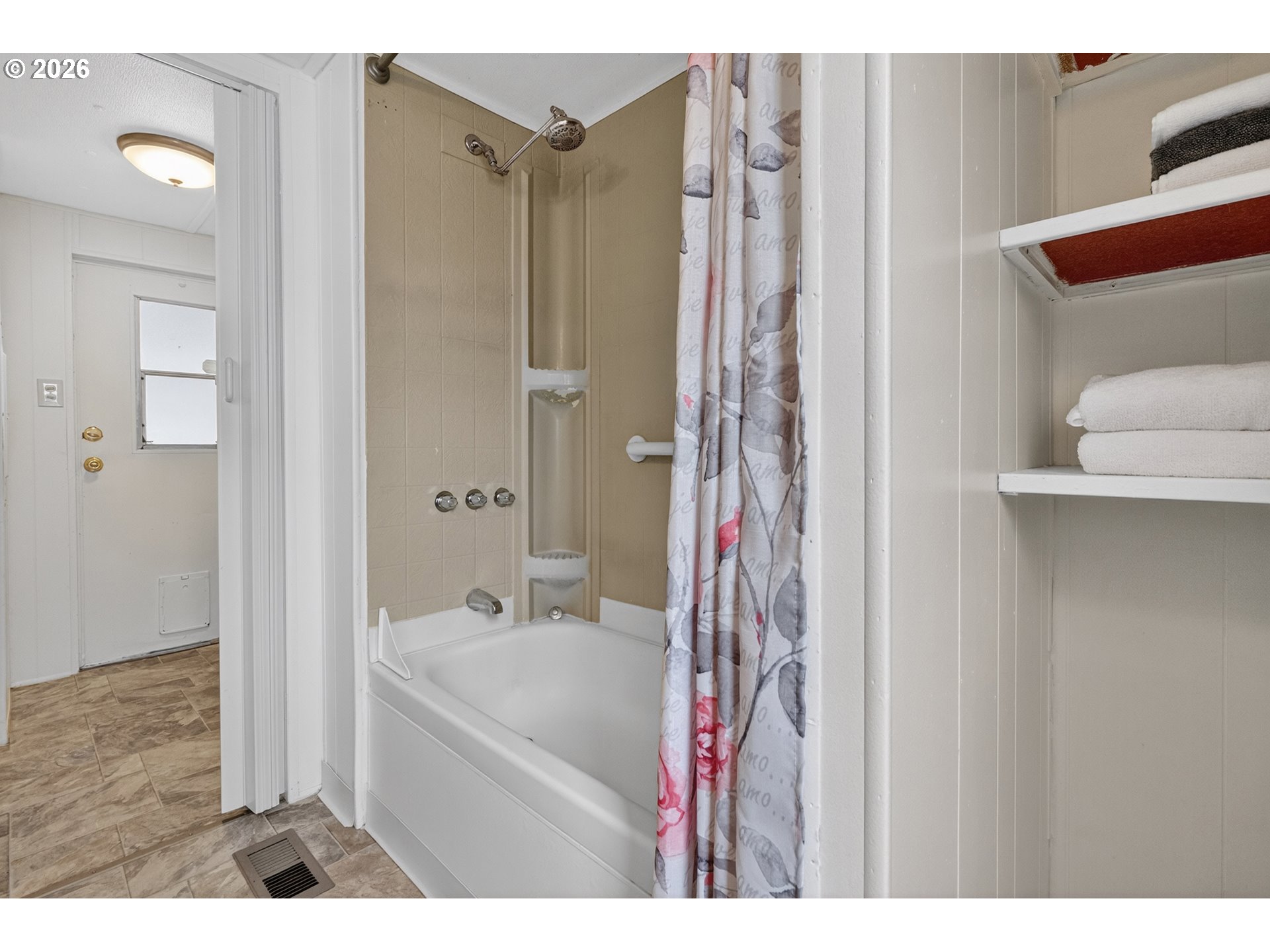 5335 Main Street, Unit 34 Springfield, OR 97478 - Photo 18 of 27 Bathroom
