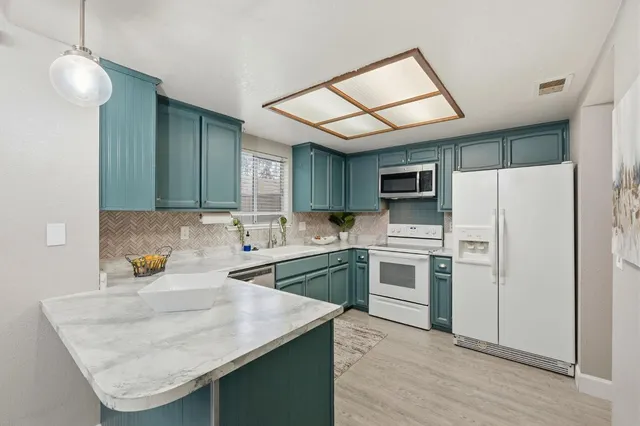 $325,000 | 6324 Port Gibson Court, Citrus Heights, CA 95621