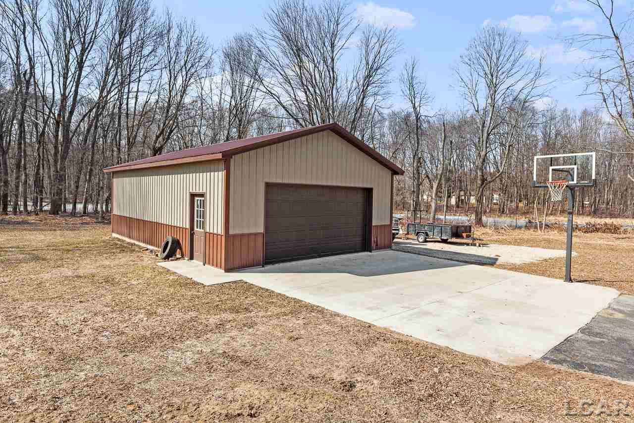 8246 Skiff Lake Road Jackson, MI 49201 - Photo 2 of 49 50068230-1.JPG