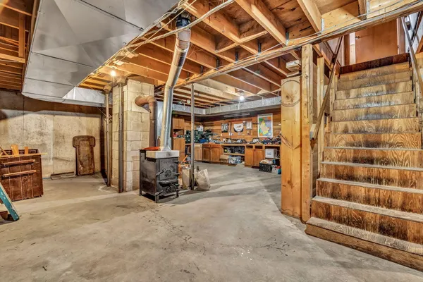 $499,000 | 79 Auburn Road, Peru, ME 04290