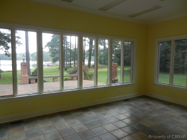 5599 Paynes Point Road Gloucester, VA 23061 - Photo 11 of 11 Gallery Image 11