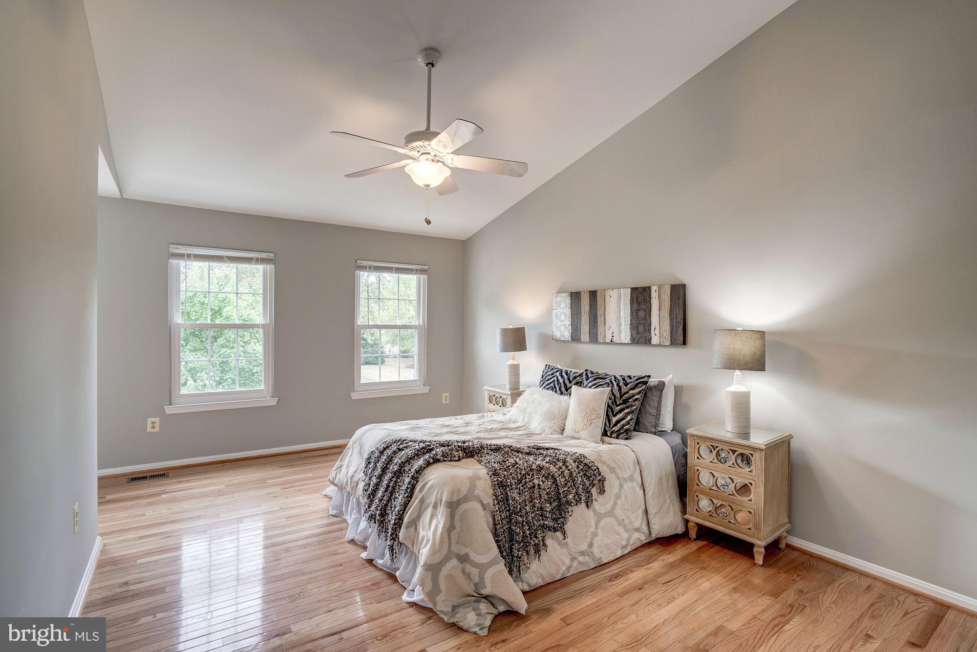 2986 Emerald Chase Drive Herndon, VA 20171 - Photo 22 of 36 Expansive ensuite MBR with hardwood floors