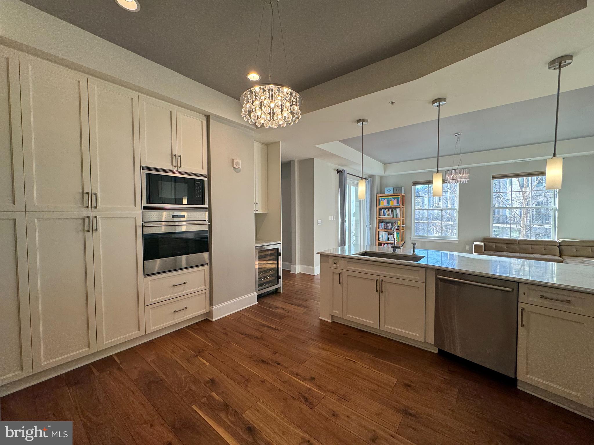 8121 River Road, Unit 424 Bethesda, MD 20817 - Photo 12 of 48