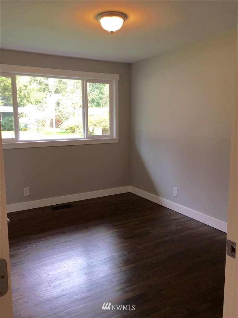 9043 Northeast 178th Street Bothell, WA 98011 - Photo 13 of 25