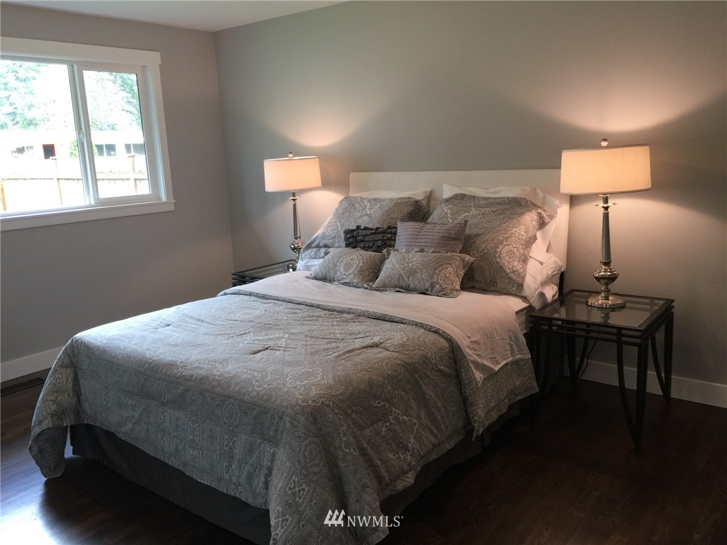 9043 Northeast 178th Street Bothell, WA 98011 - Photo 14 of 25